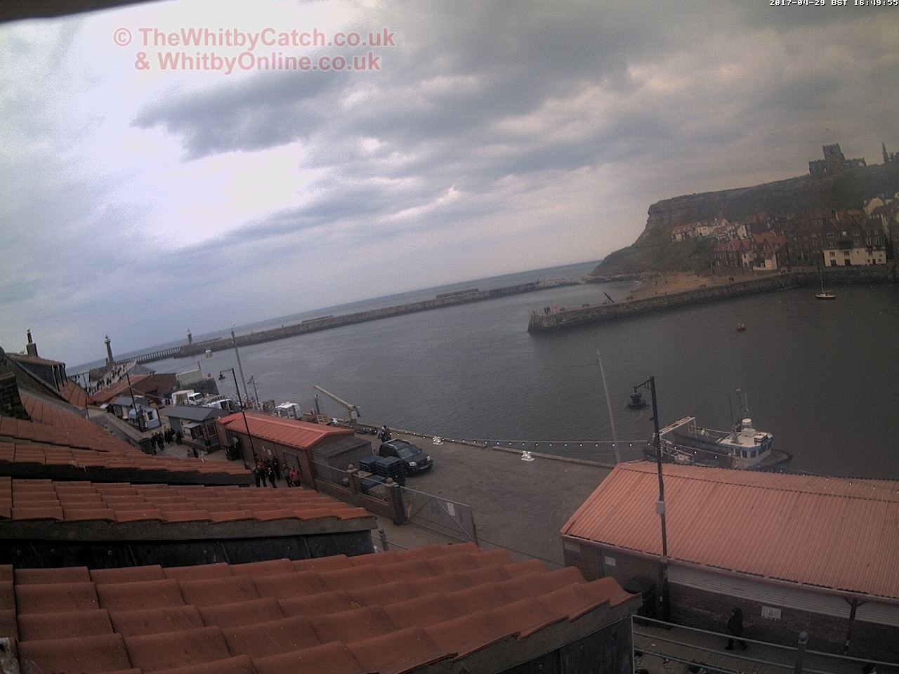Whitby Sat 29th April 2017 16:50.