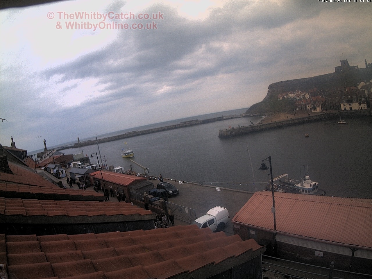 Whitby Sat 29th April 2017 16:52.