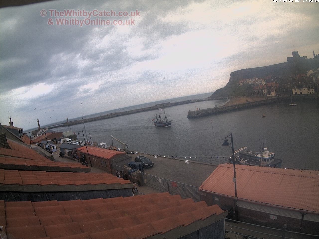 Whitby Sat 29th April 2017 17:03.