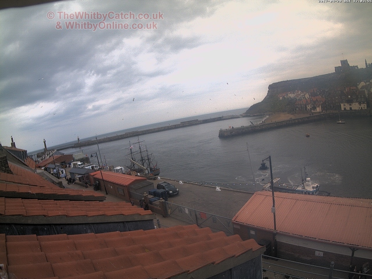 Whitby Sat 29th April 2017 17:04.