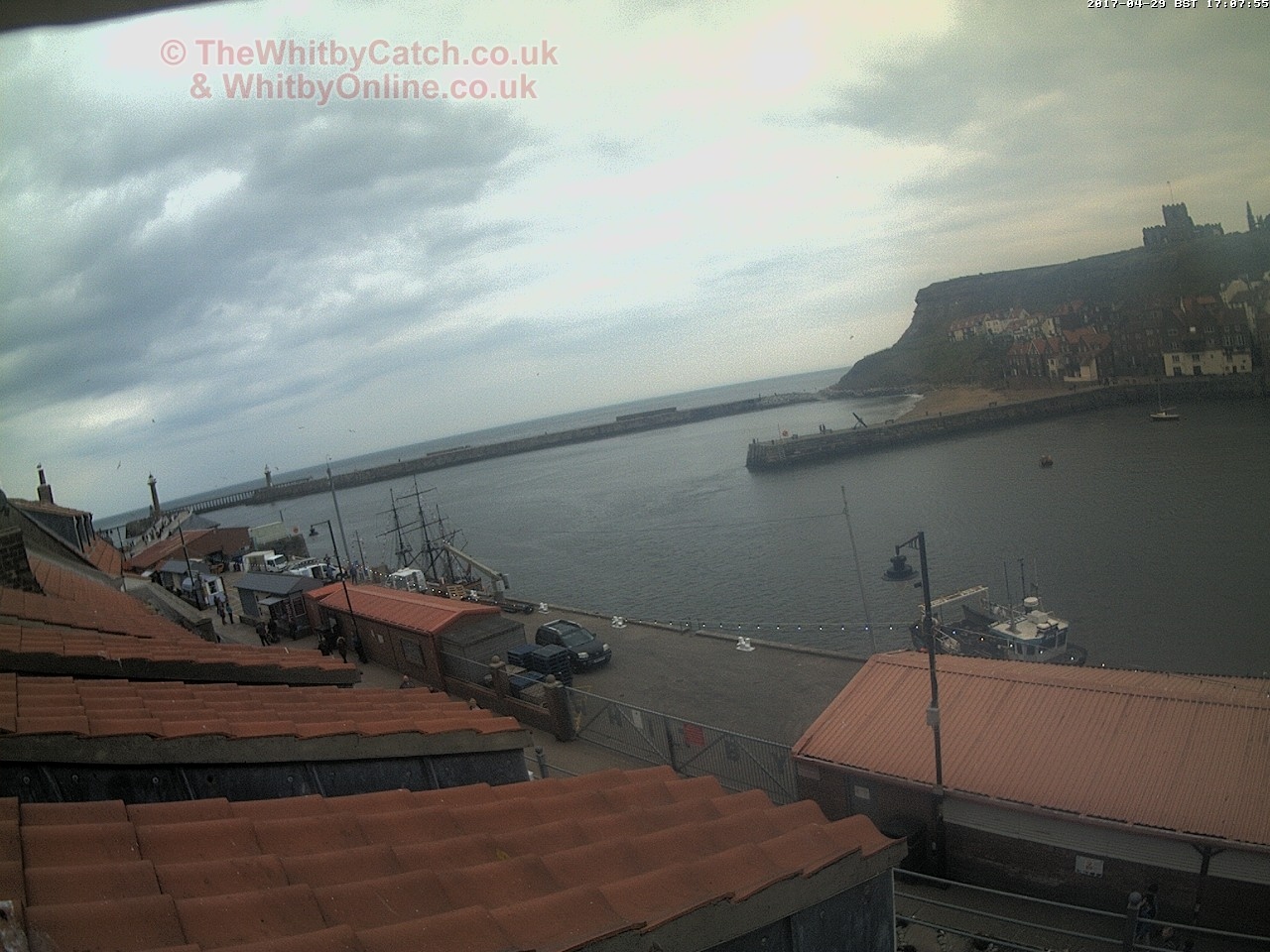 Whitby Sat 29th April 2017 17:08.