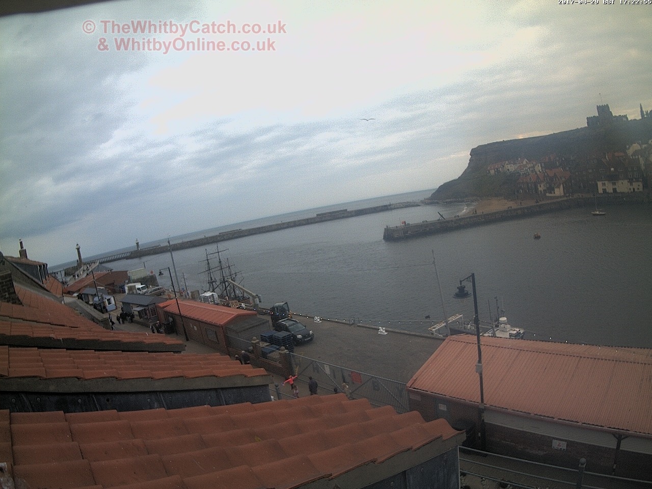 Whitby Sat 29th April 2017 17:23.