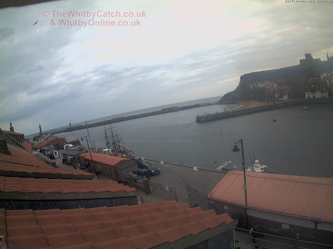 Whitby Sat 29th April 2017 17:24.