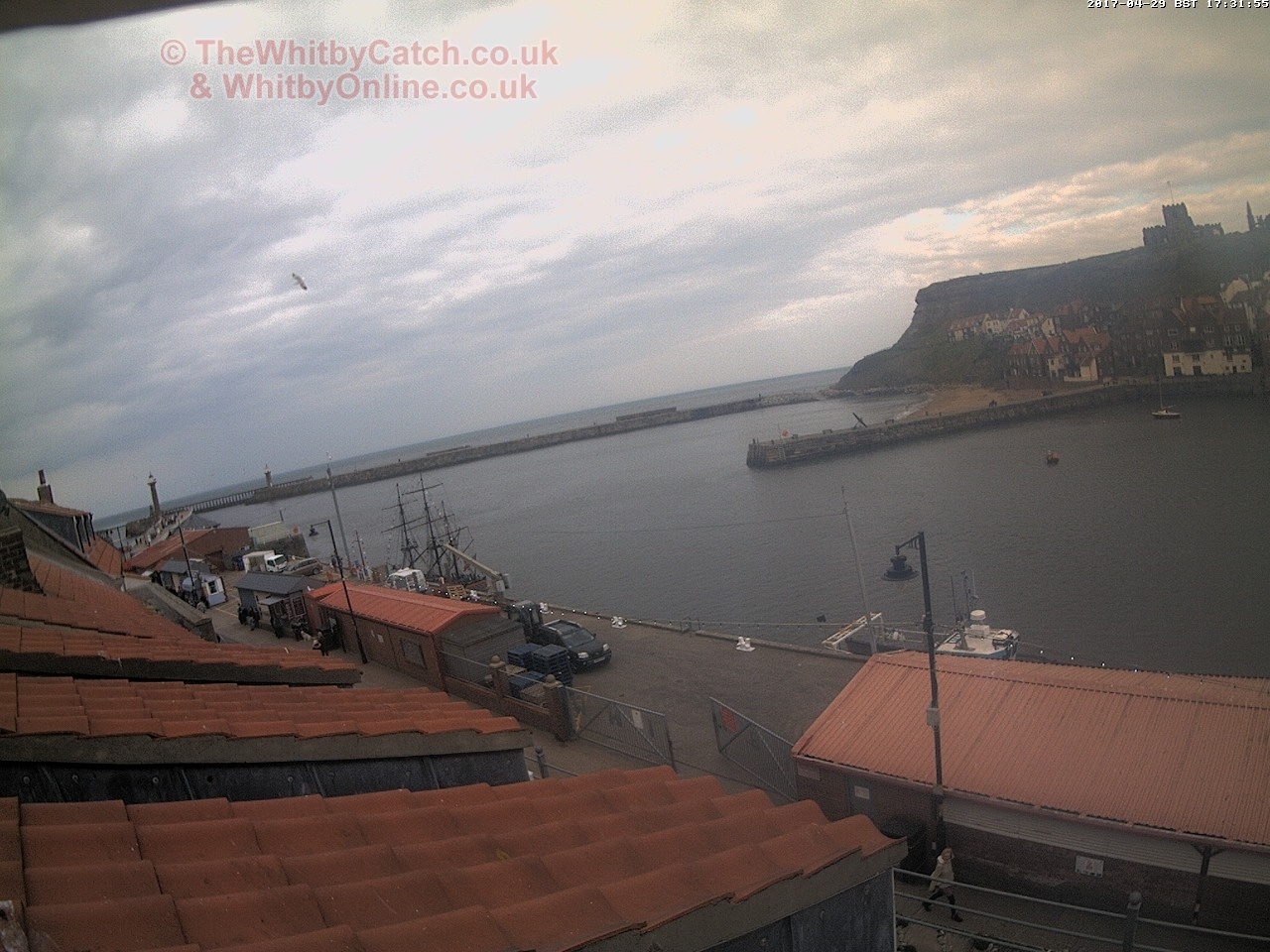 Whitby Sat 29th April 2017 17:32.