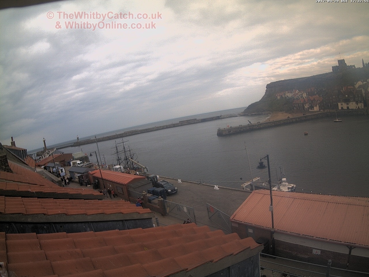 Whitby Sat 29th April 2017 17:33.