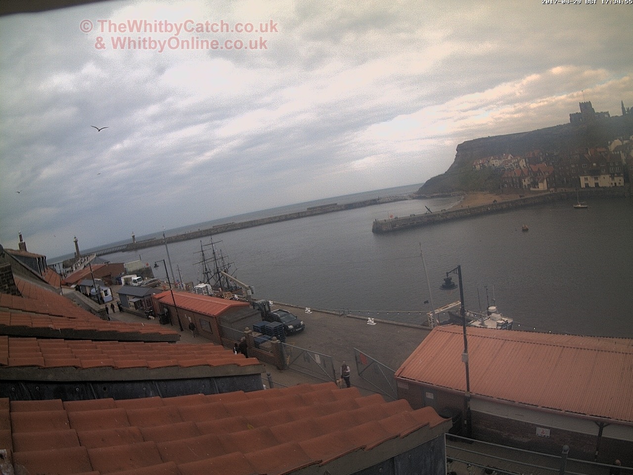 Whitby Sat 29th April 2017 17:35.