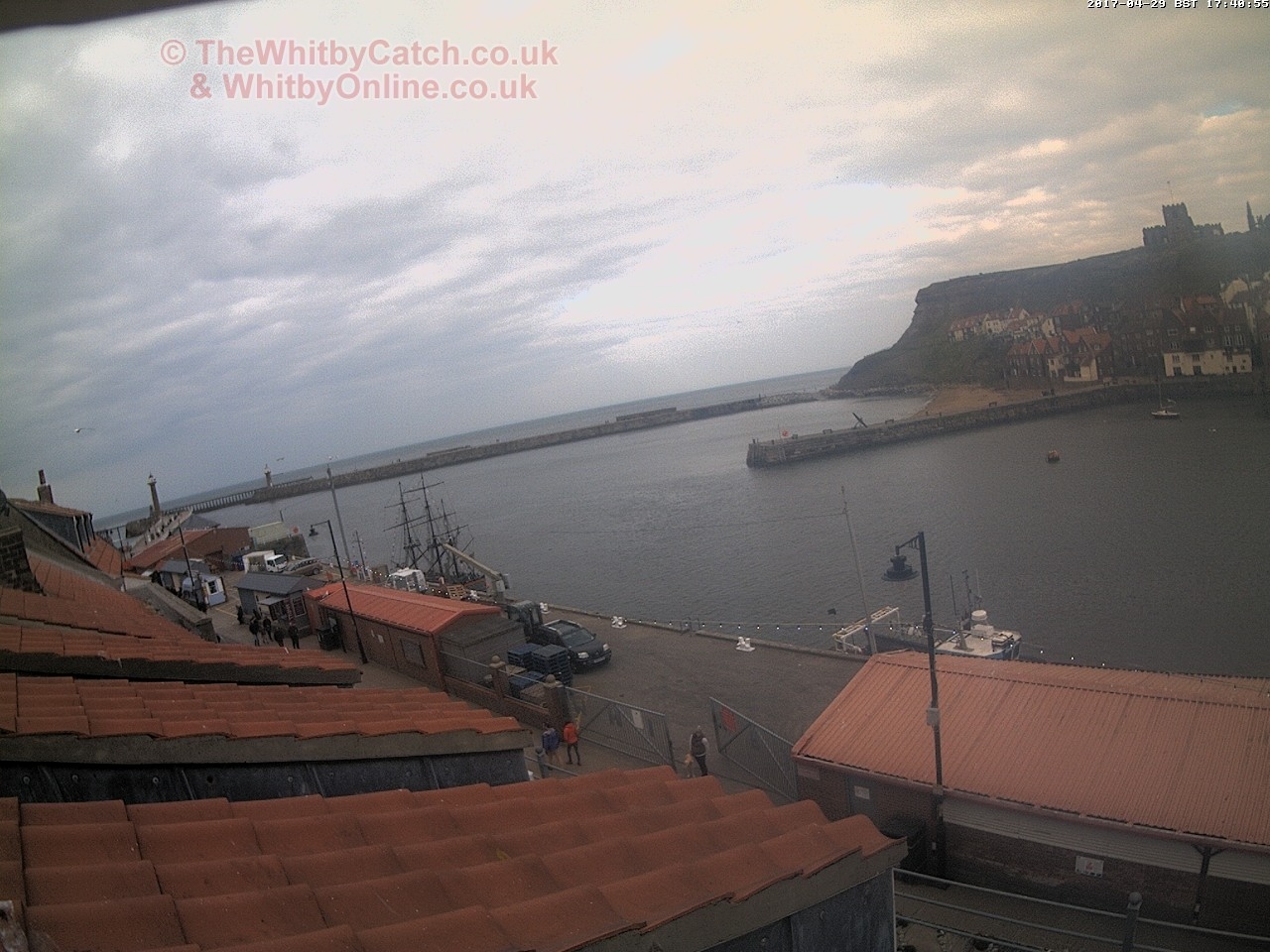 Whitby Sat 29th April 2017 17:41.