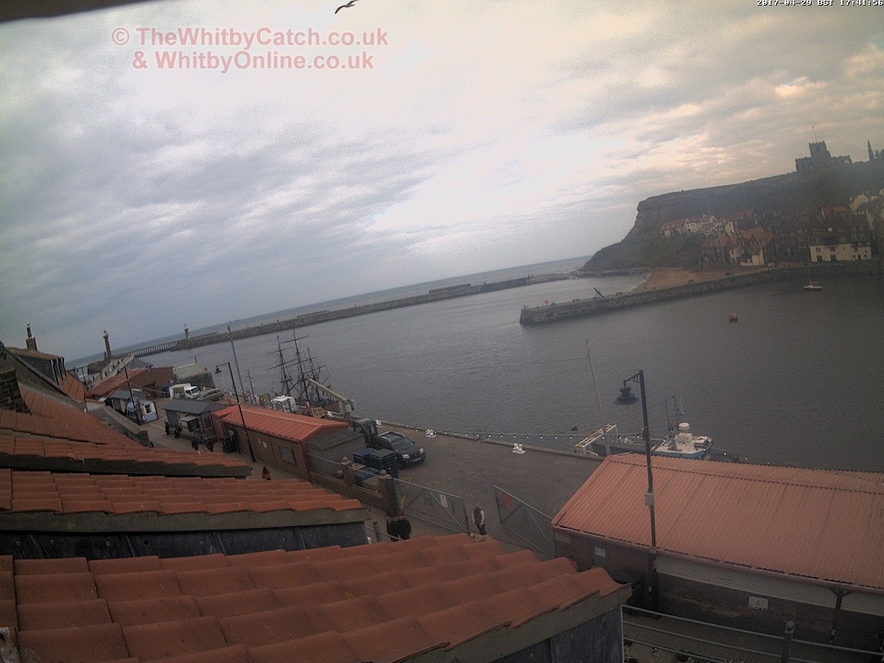 Whitby Sat 29th April 2017 17:42.
