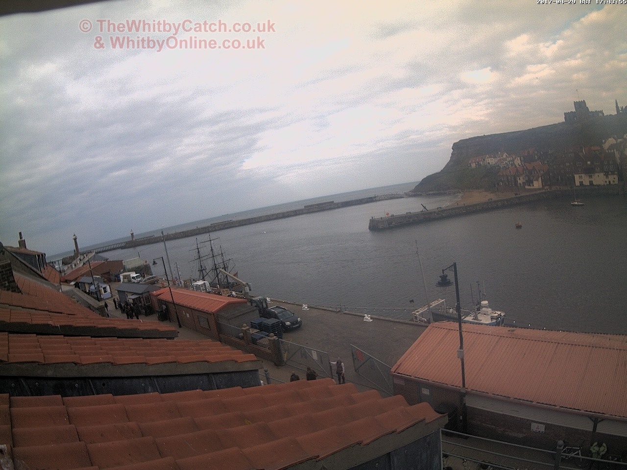 Whitby Sat 29th April 2017 17:44.