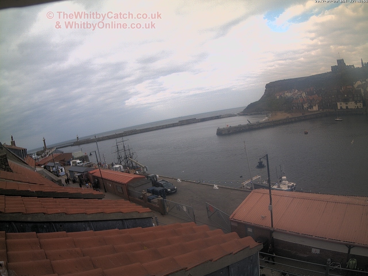 Whitby Sat 29th April 2017 17:47.