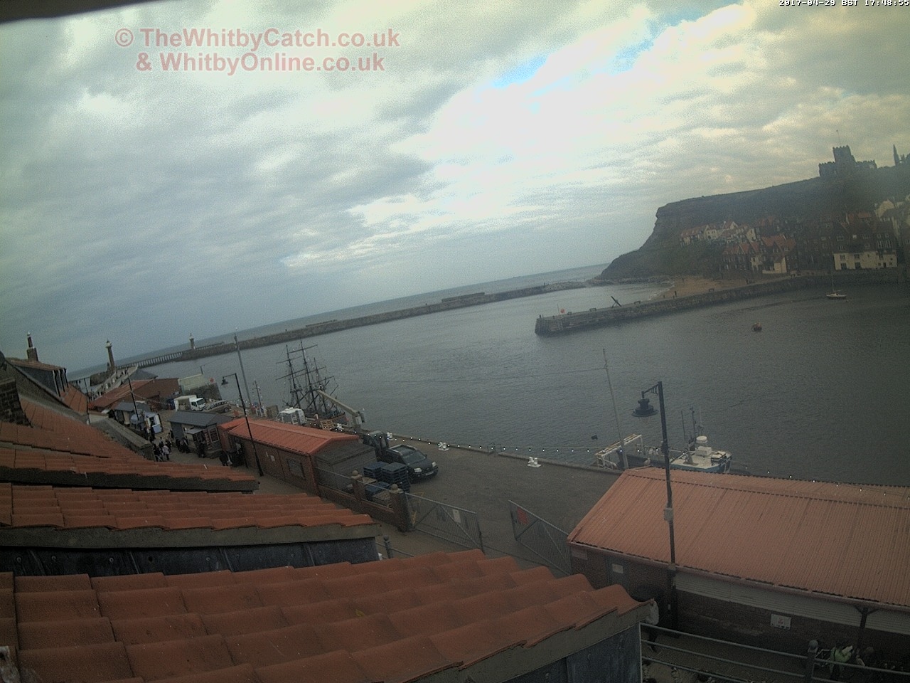 Whitby Sat 29th April 2017 17:49.