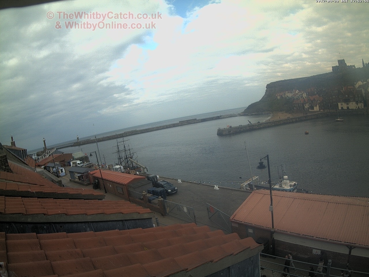 Whitby Sat 29th April 2017 17:53.