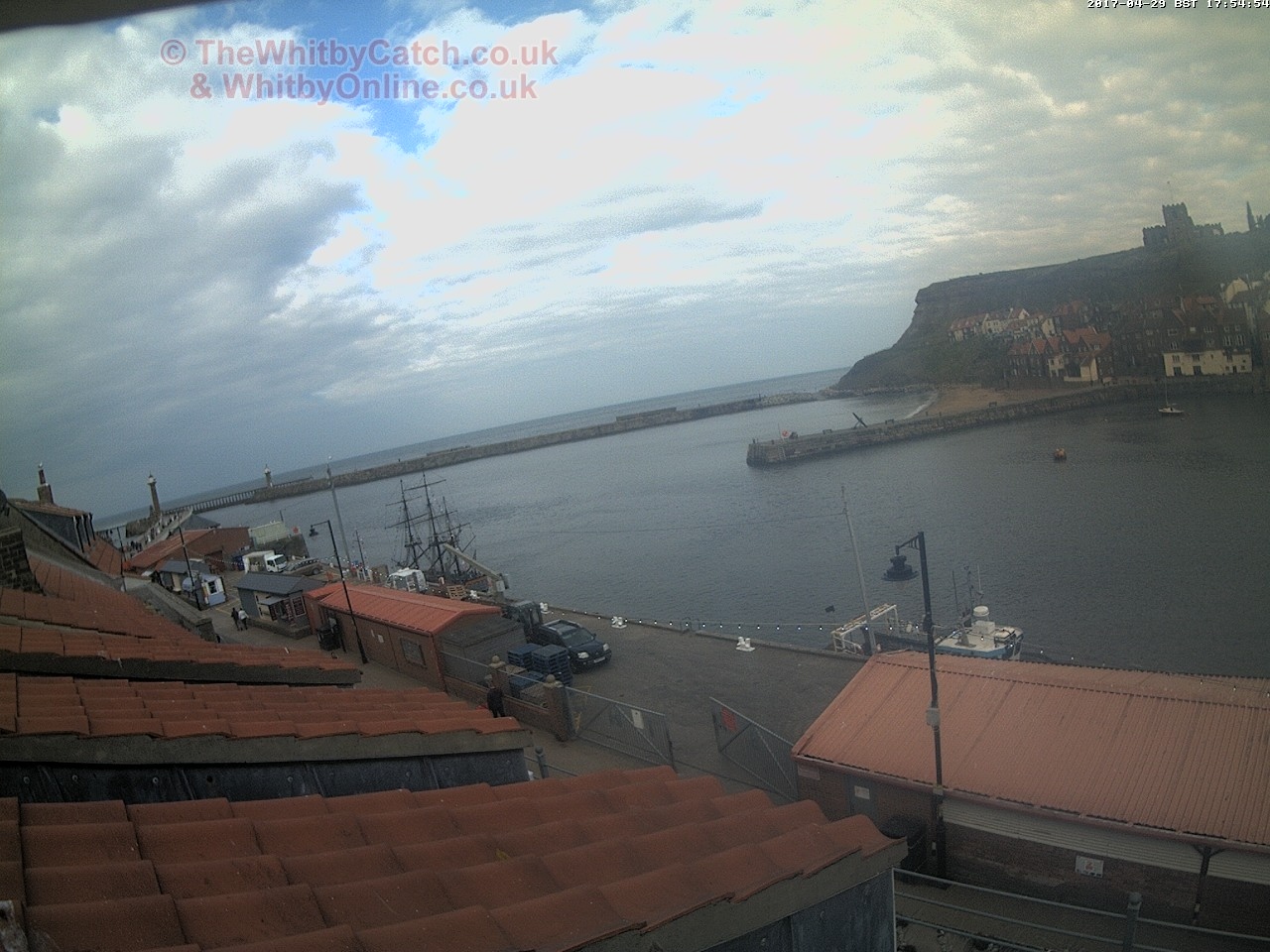 Whitby Sat 29th April 2017 17:55.