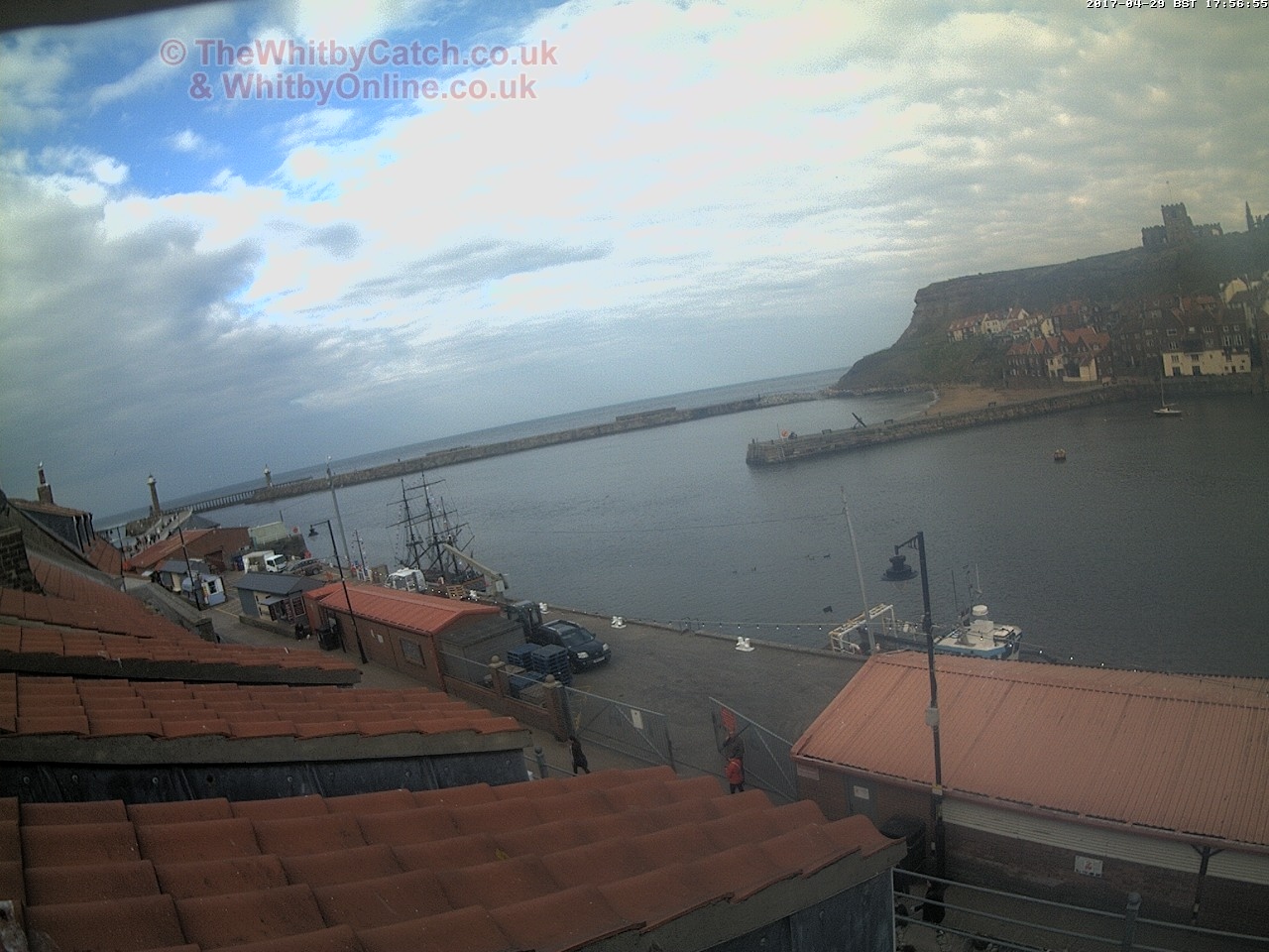 Whitby Sat 29th April 2017 17:57.