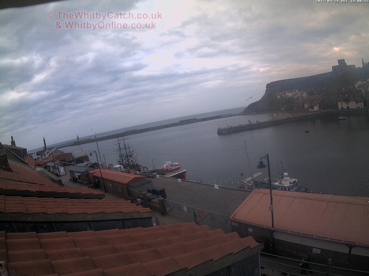 Whitby Sat 29th April 2017 19:01.