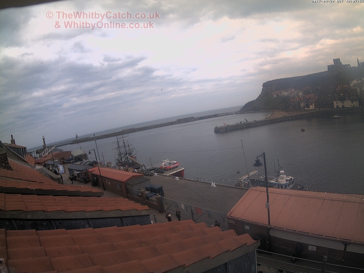 Whitby Sat 29th April 2017 19:08.