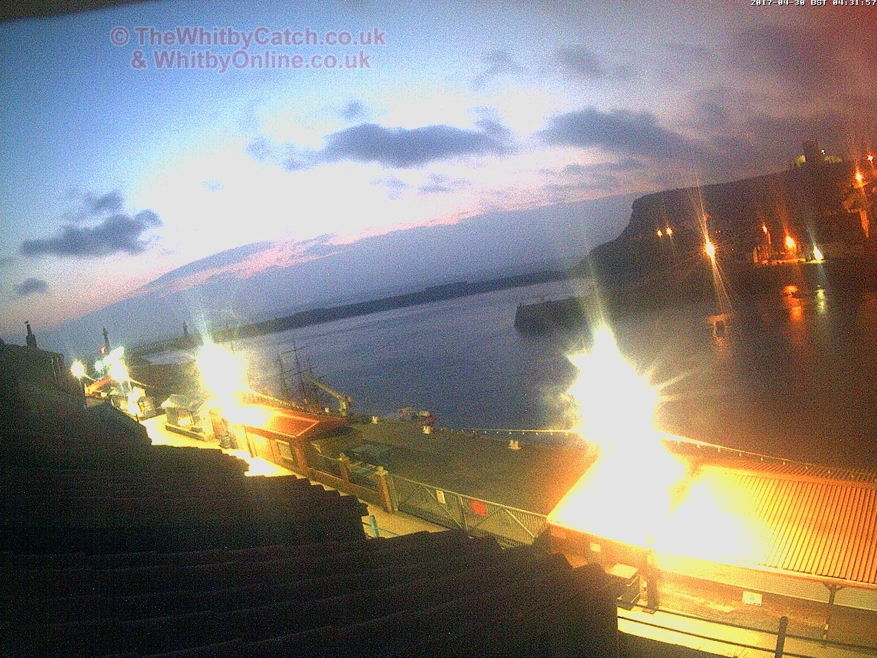 Whitby Sun 30th April 2017 04:32.