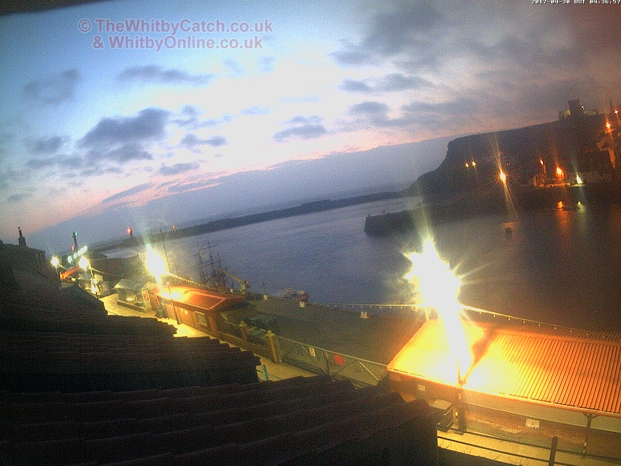 Whitby Sun 30th April 2017 04:37.