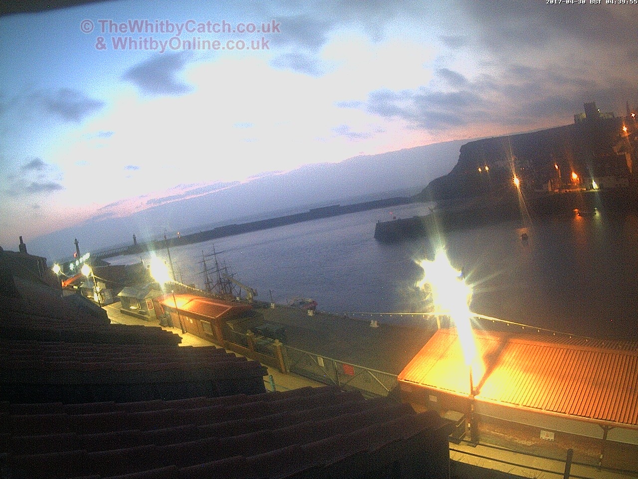 Whitby Sun 30th April 2017 04:40.