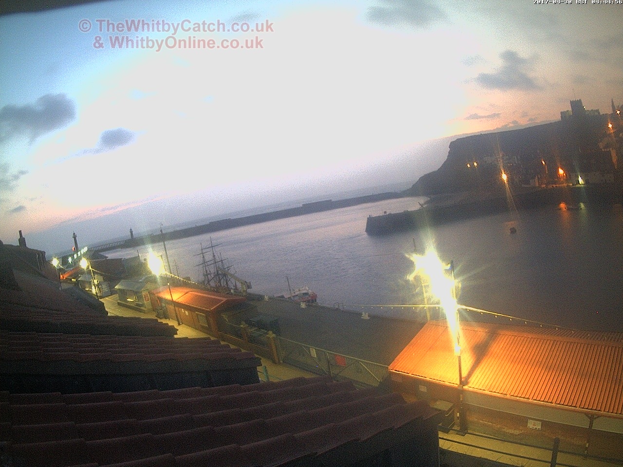 Whitby Sun 30th April 2017 04:45.