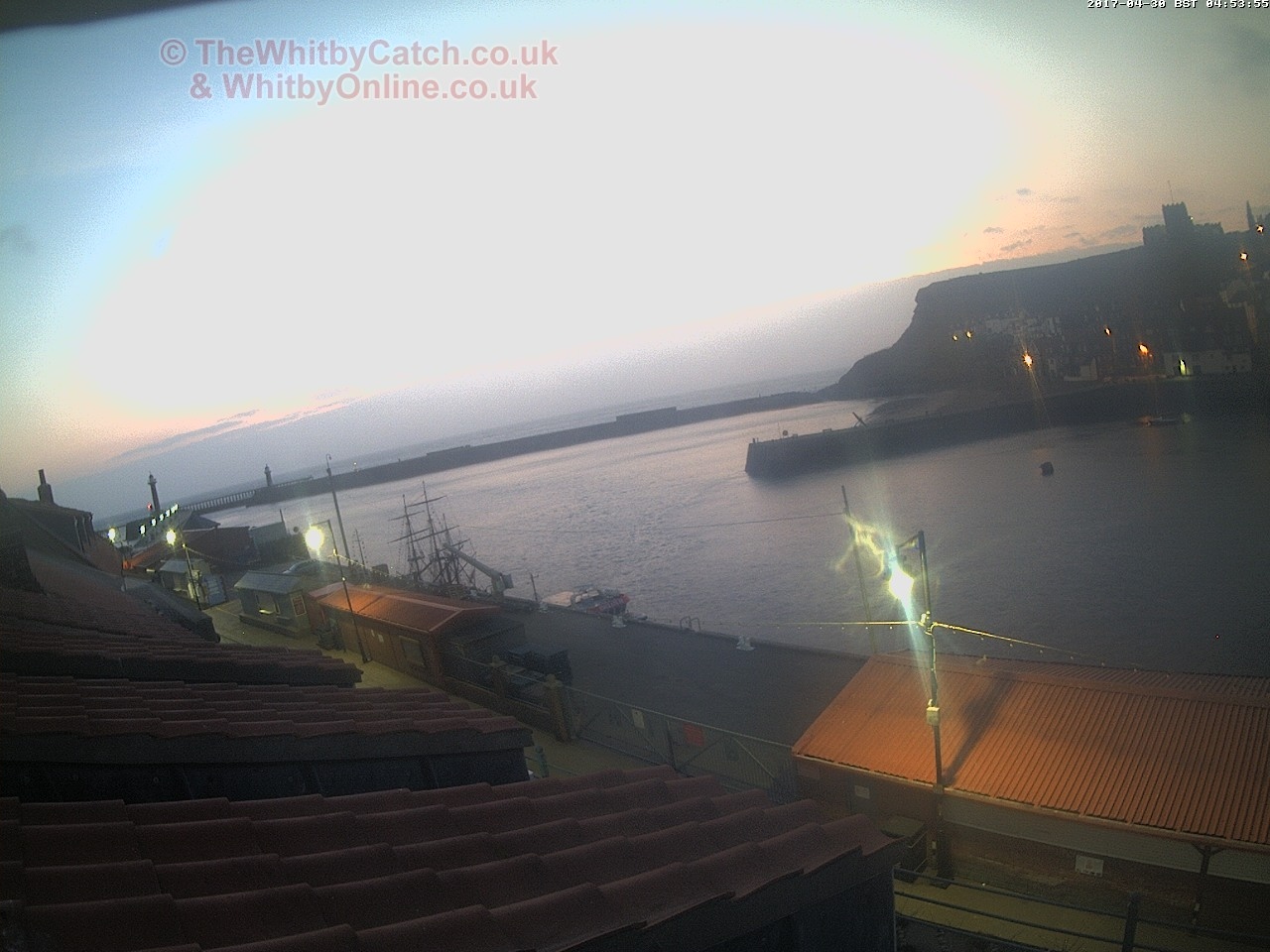 Whitby Sun 30th April 2017 04:54.