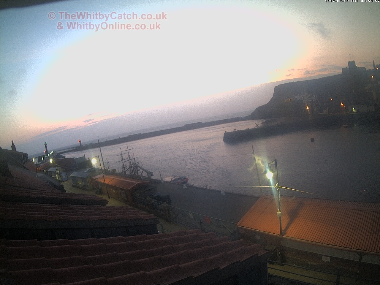 Whitby Sun 30th April 2017 04:56.
