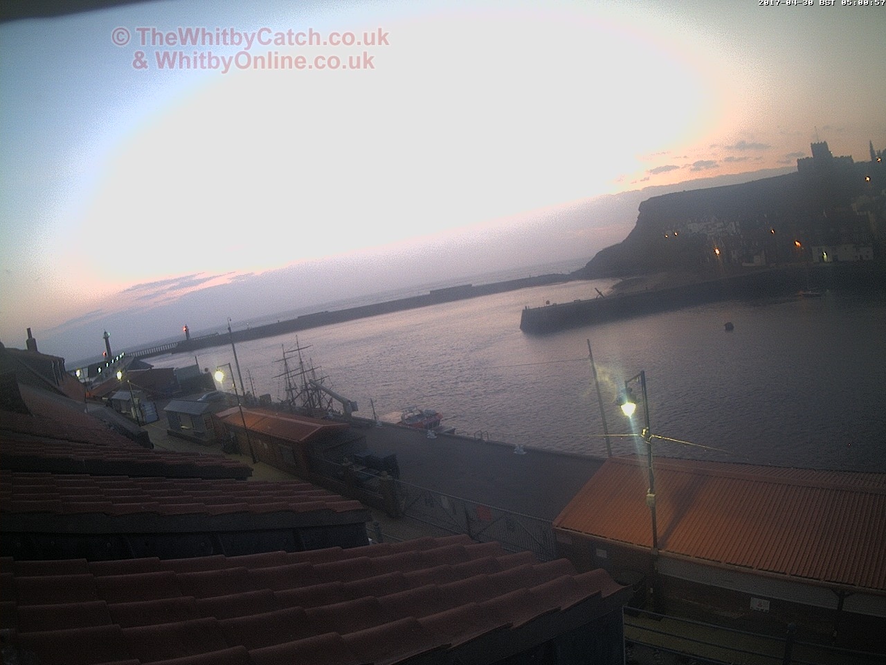 Whitby Sun 30th April 2017 05:01.