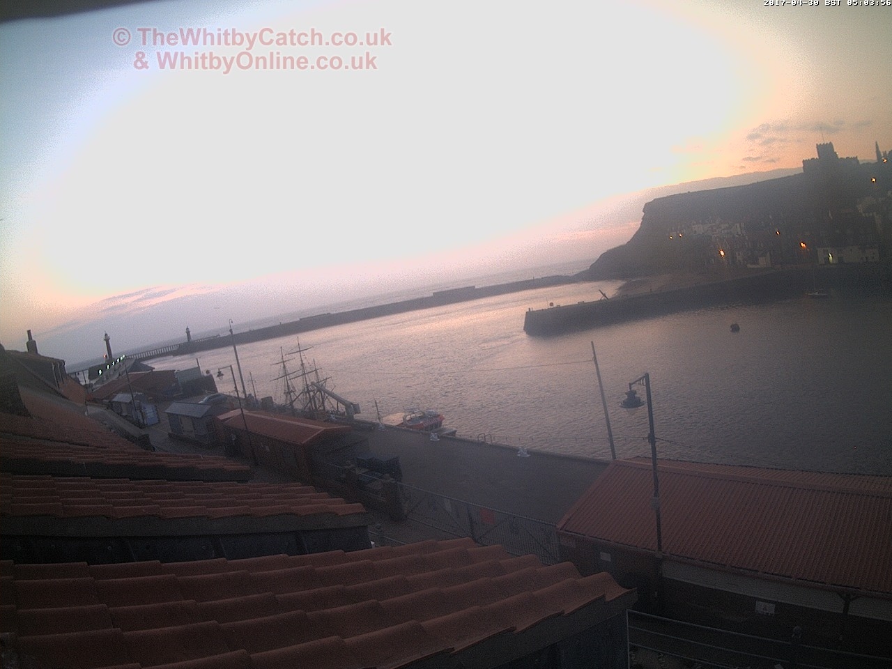 Whitby Sun 30th April 2017 05:04.