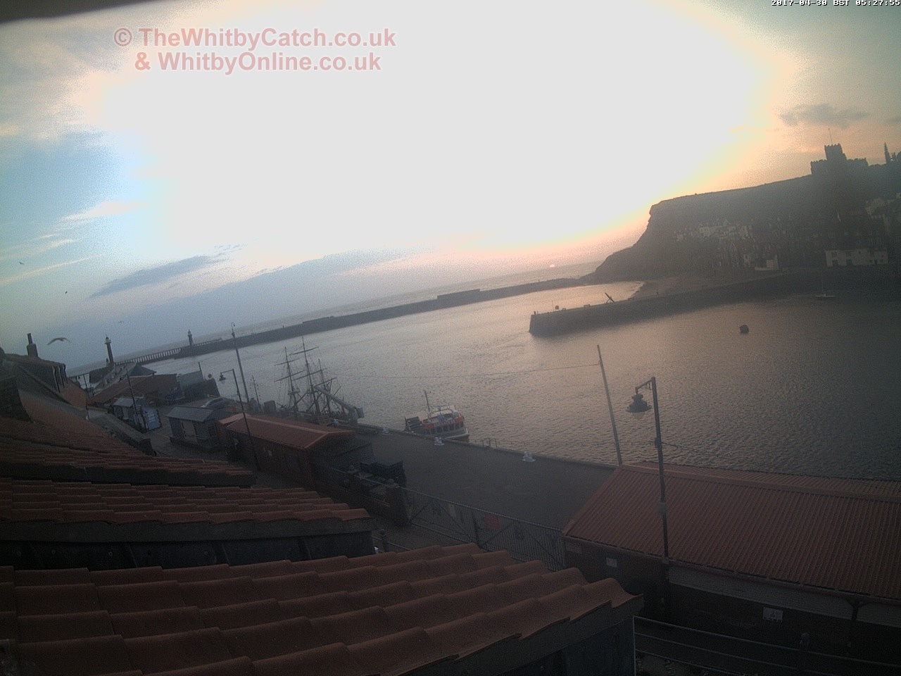 Whitby Sun 30th April 2017 05:28.