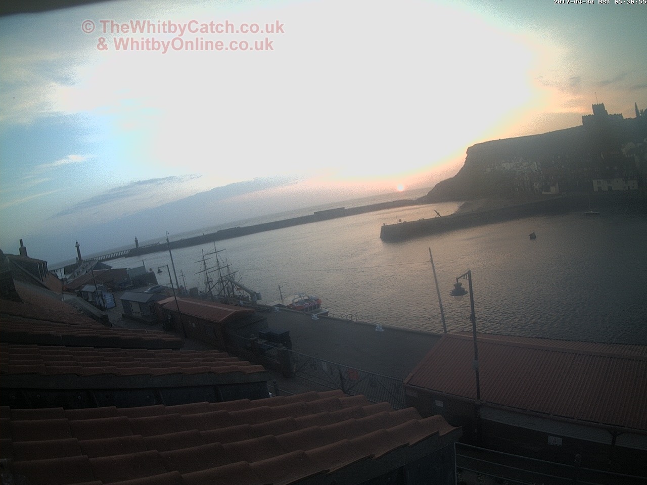 Whitby Sun 30th April 2017 05:31.