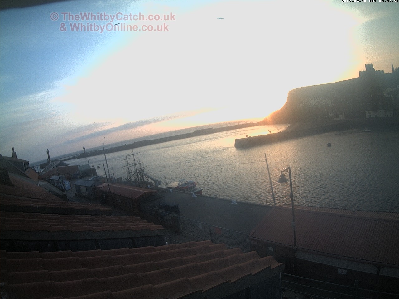 Whitby Sun 30th April 2017 05:53.
