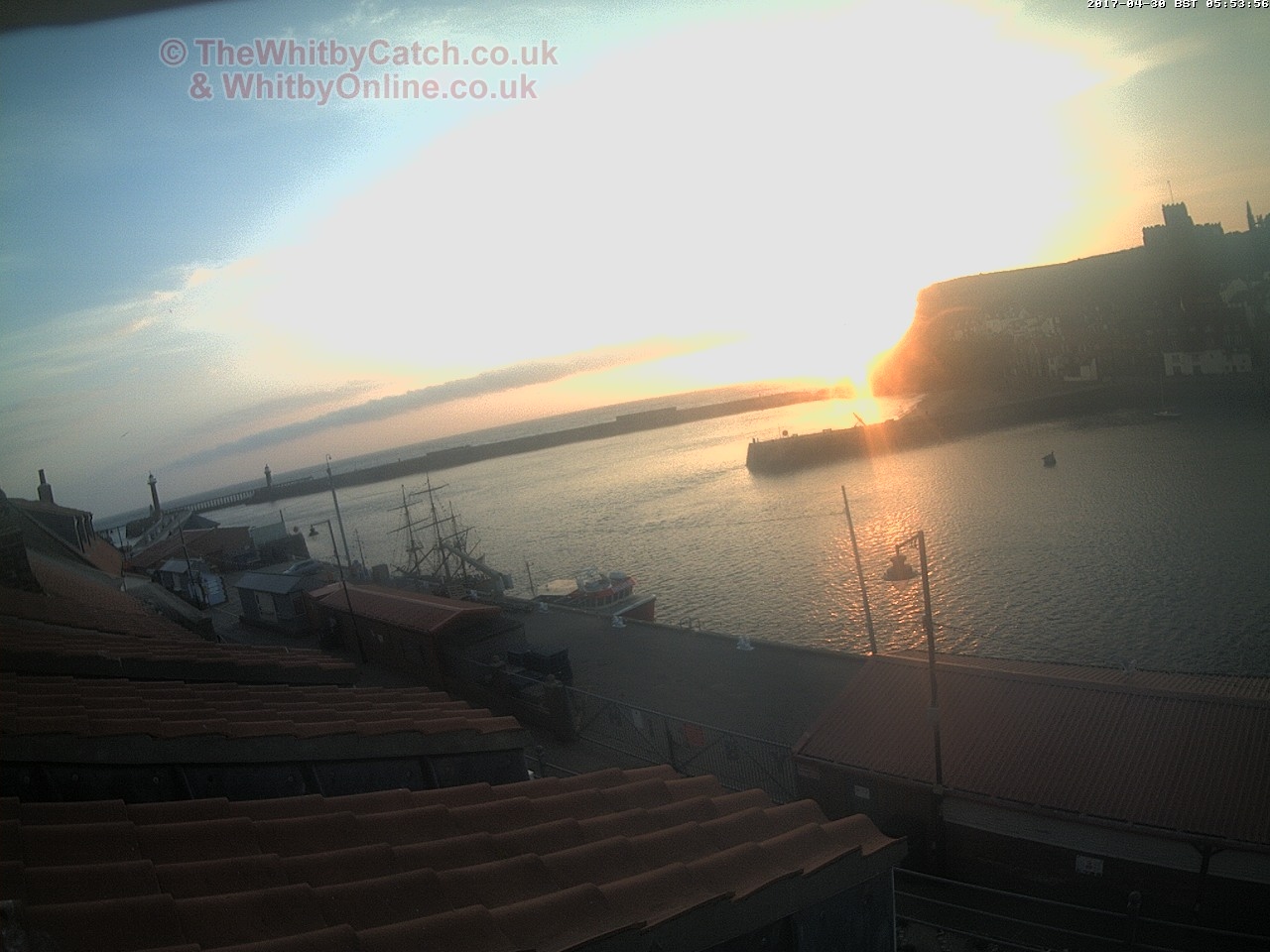 Whitby Sun 30th April 2017 05:54.