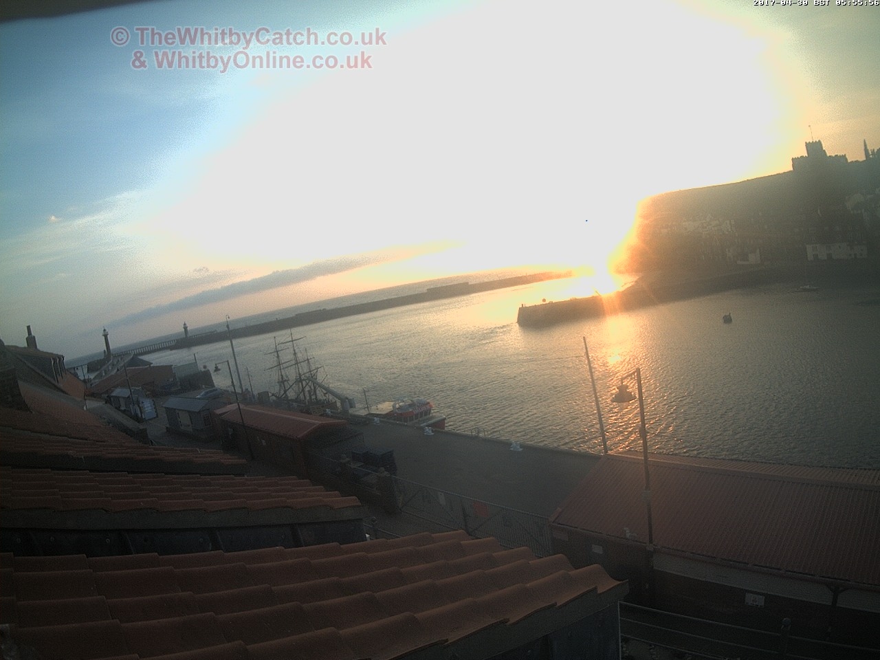 Whitby Sun 30th April 2017 05:56.