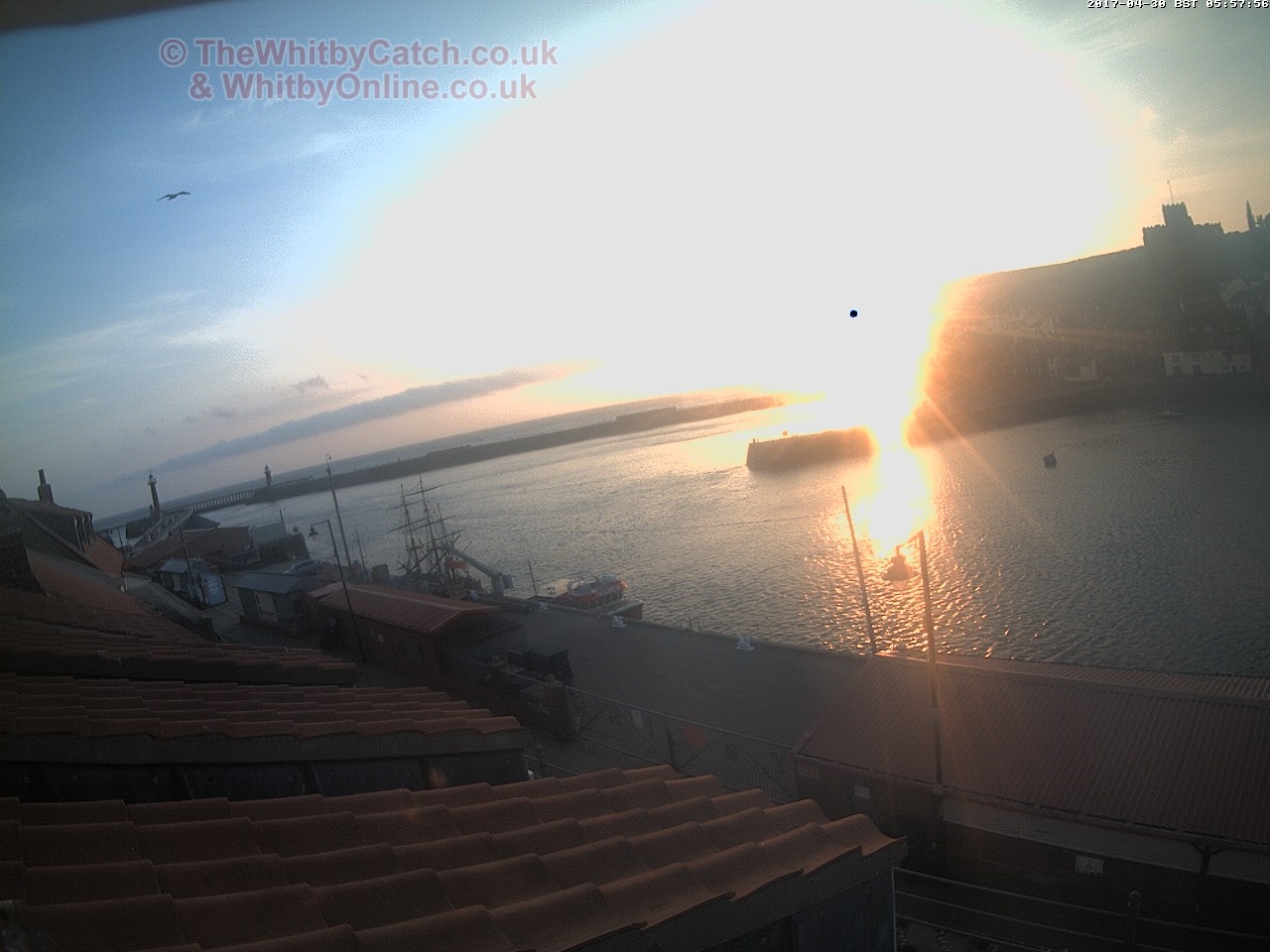 Whitby Sun 30th April 2017 05:58.