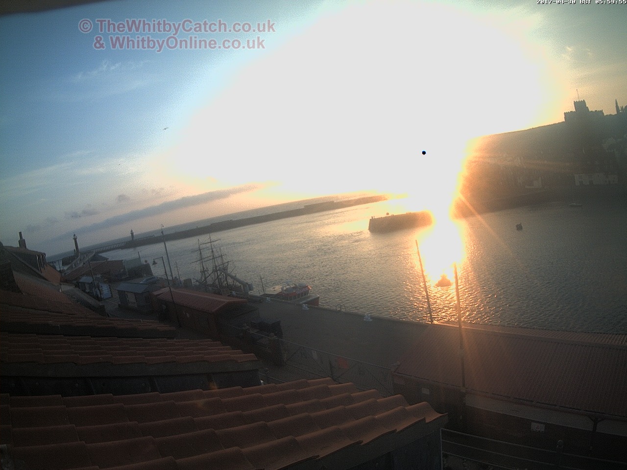 Whitby Sun 30th April 2017 06:00.