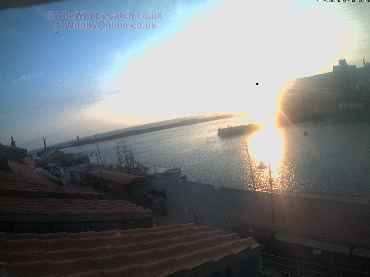 Whitby Sun 30th April 2017 06:10.