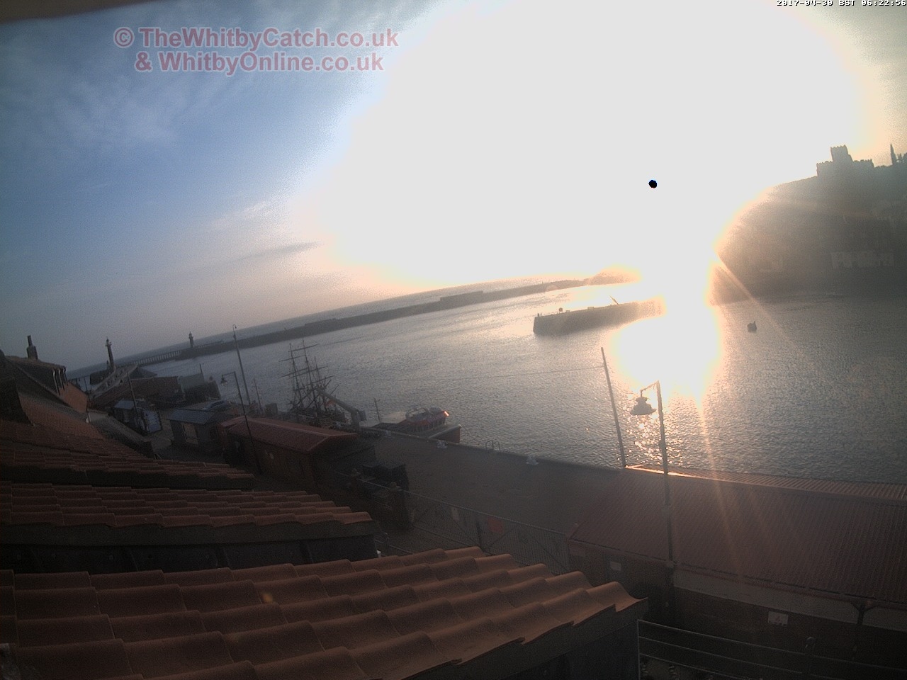 Whitby Sun 30th April 2017 06:23.