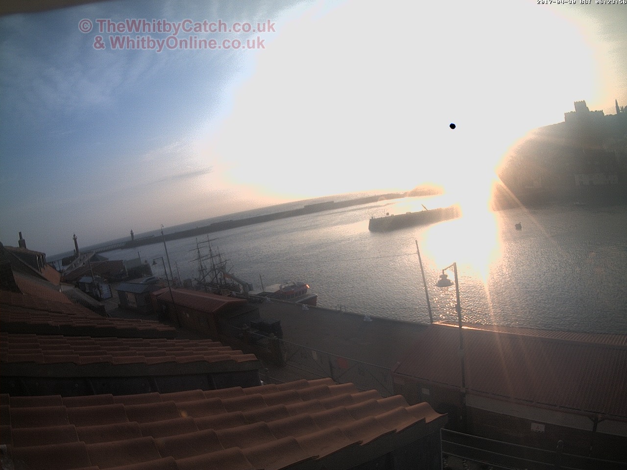 Whitby Sun 30th April 2017 06:24.