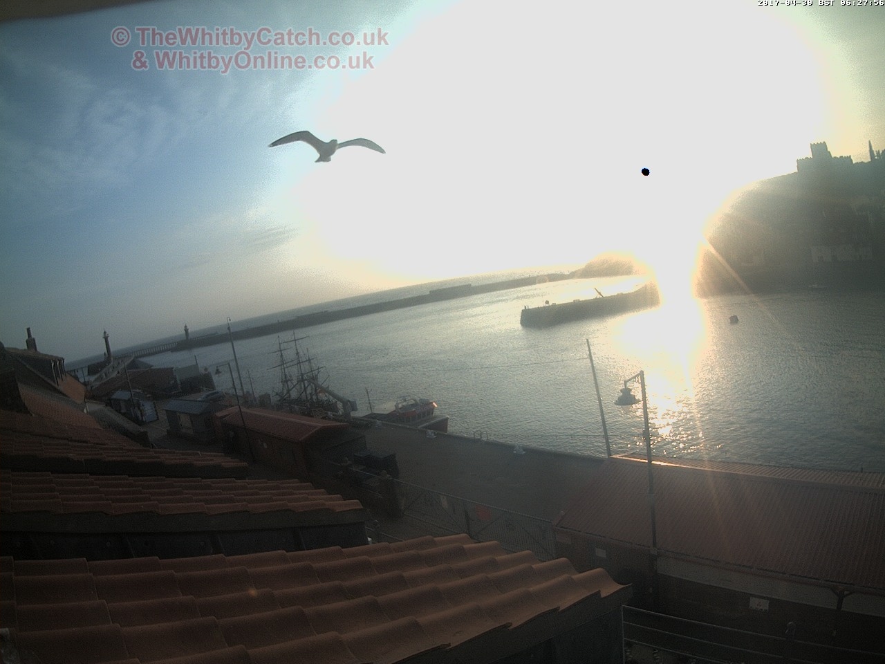 Whitby Sun 30th April 2017 06:28.