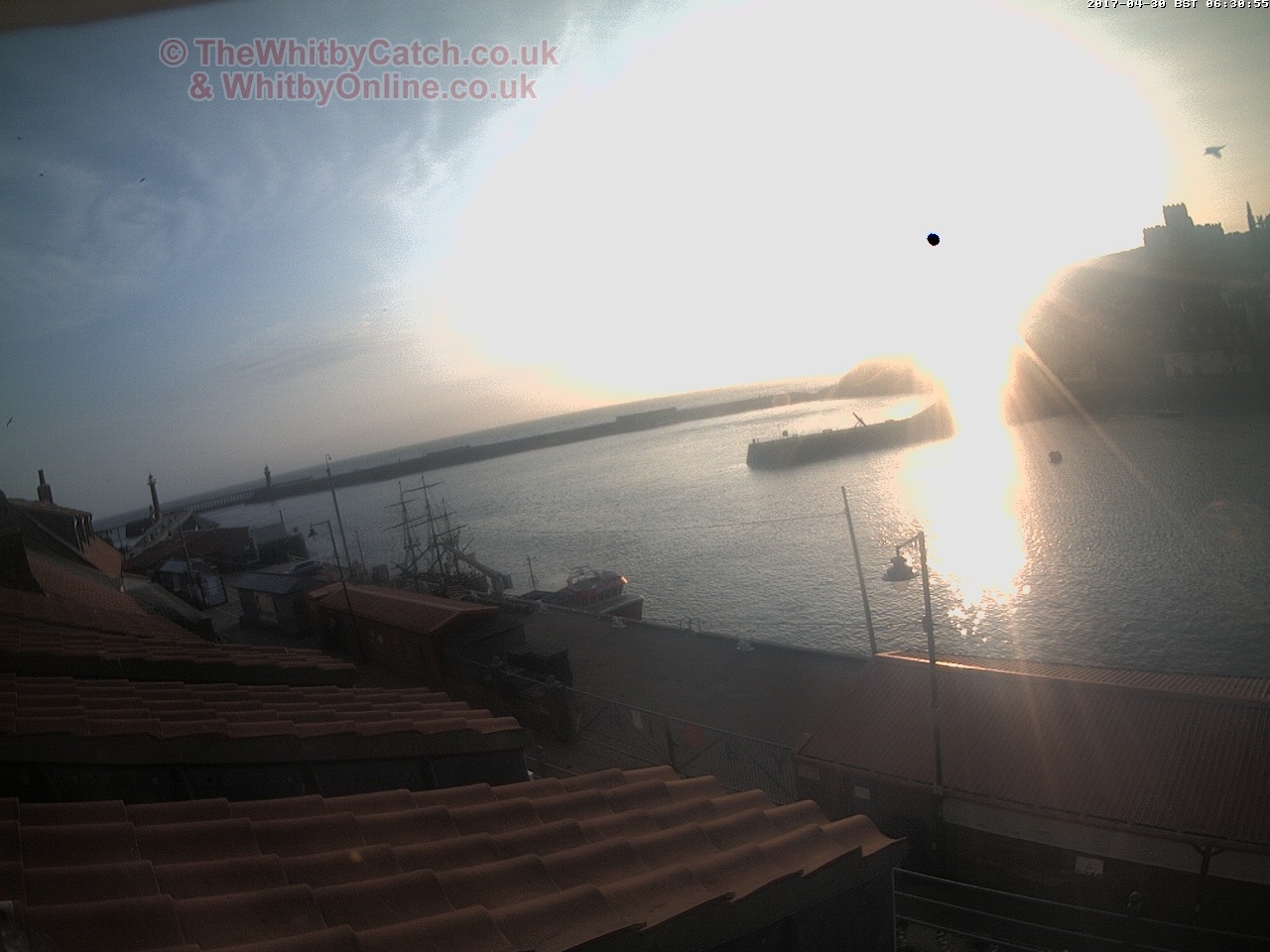 Whitby Sun 30th April 2017 06:31.
