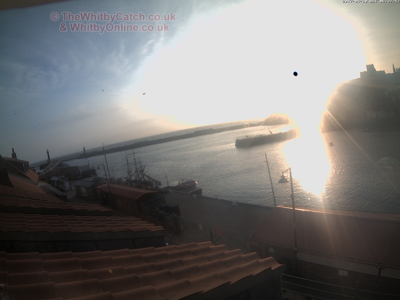 Whitby Sun 30th April 2017 06:33.