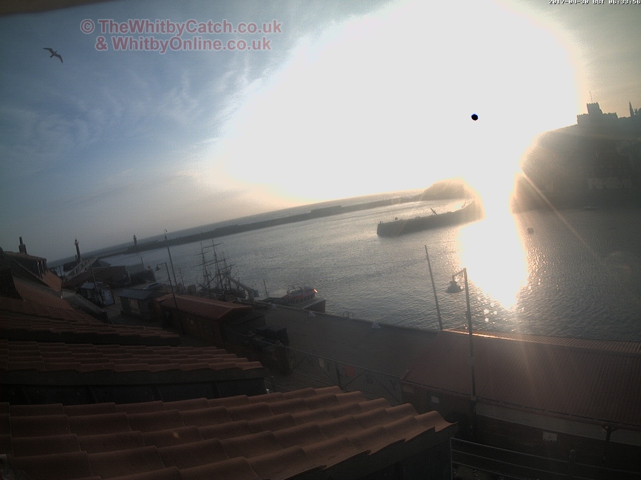 Whitby Sun 30th April 2017 06:34.