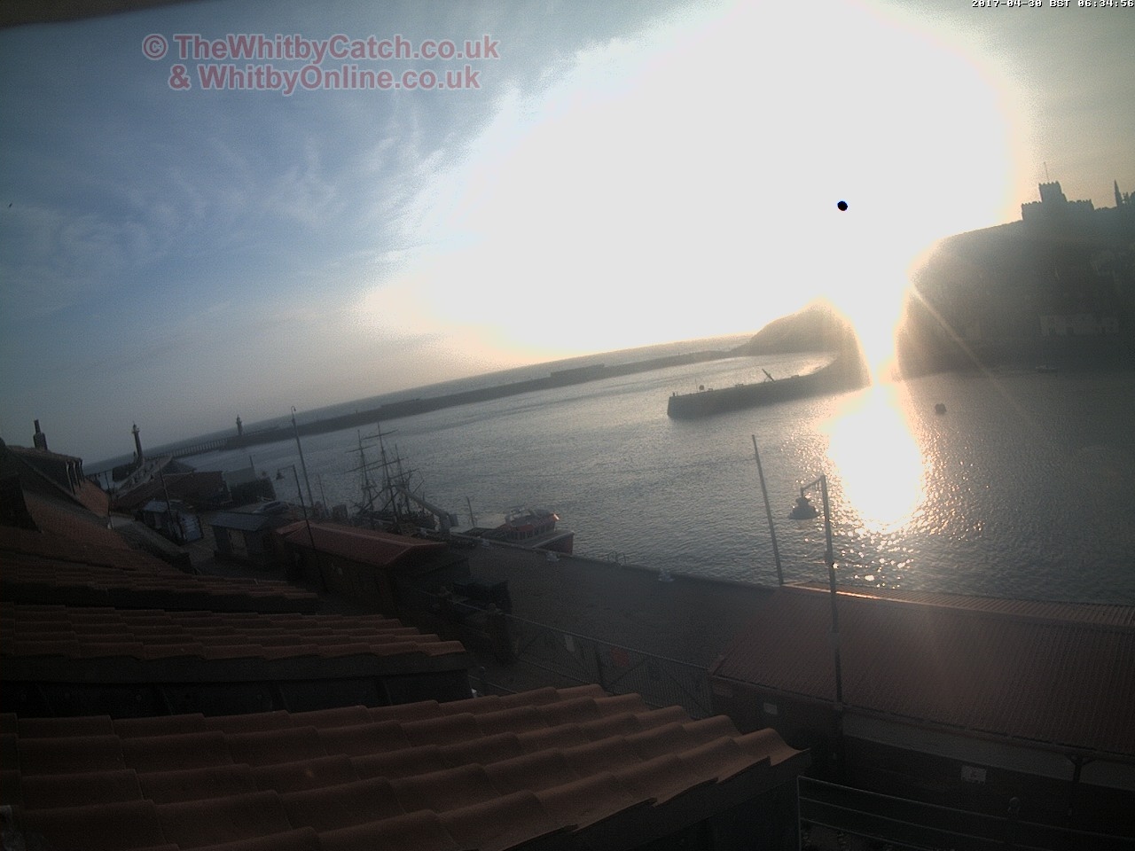 Whitby Sun 30th April 2017 06:35.