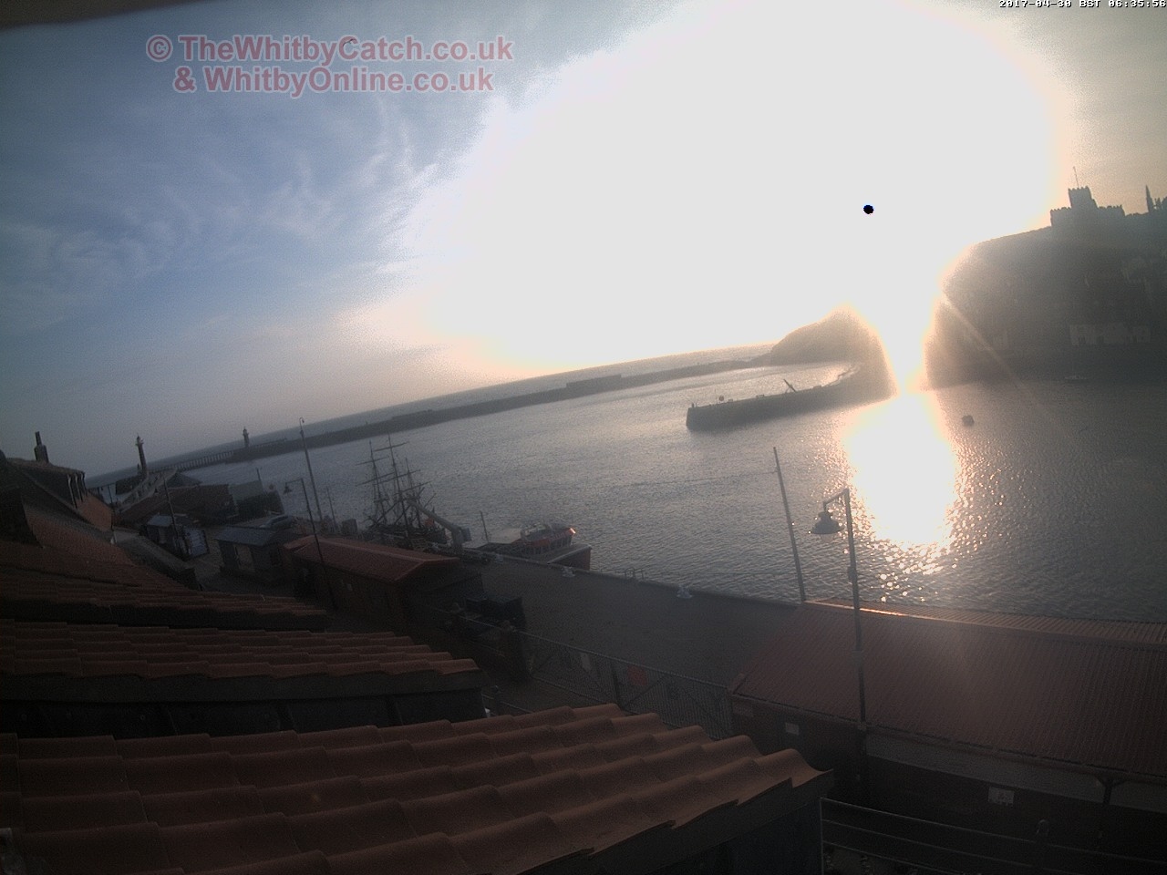 Whitby Sun 30th April 2017 06:36.