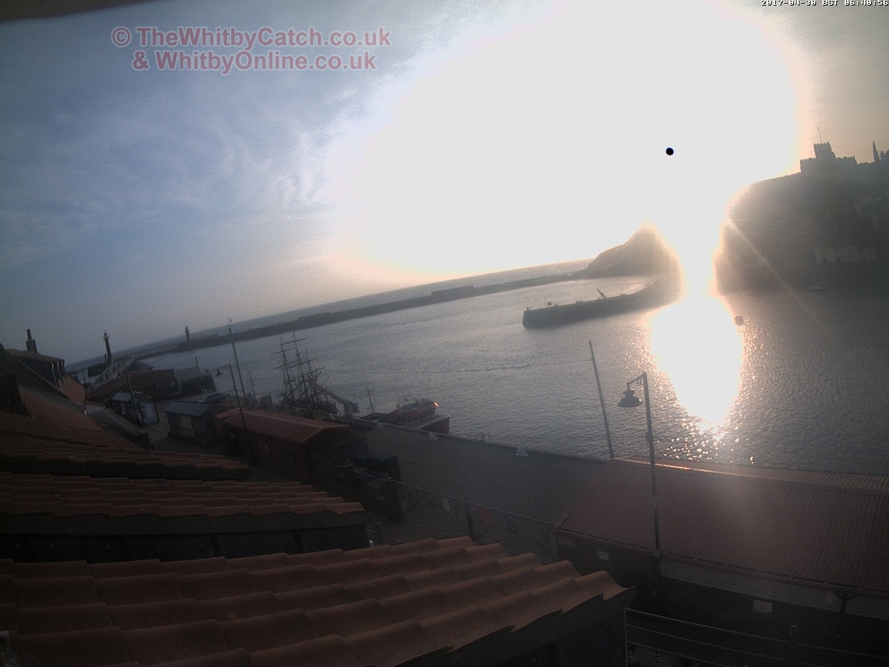 Whitby Sun 30th April 2017 06:41.