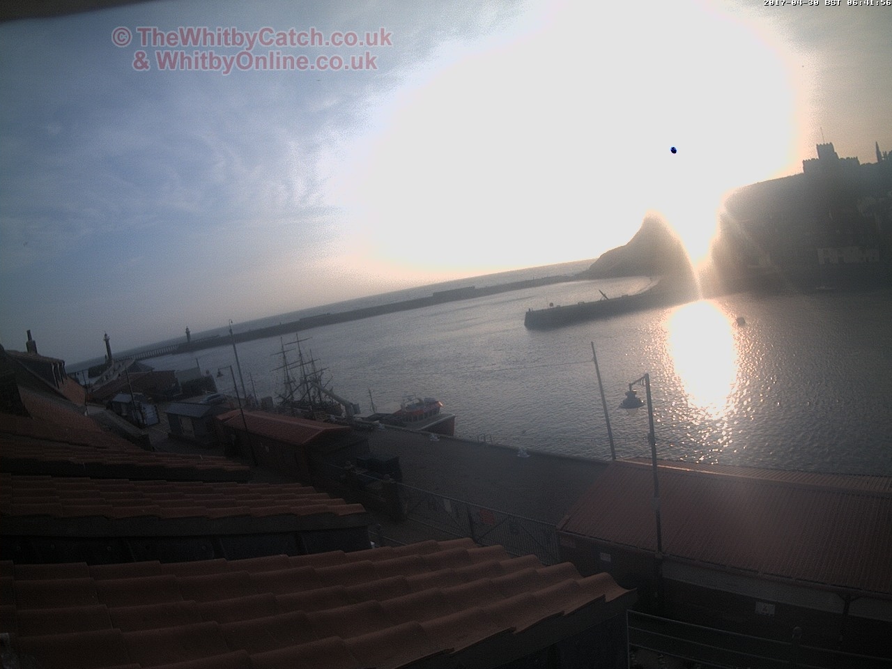 Whitby Sun 30th April 2017 06:42.