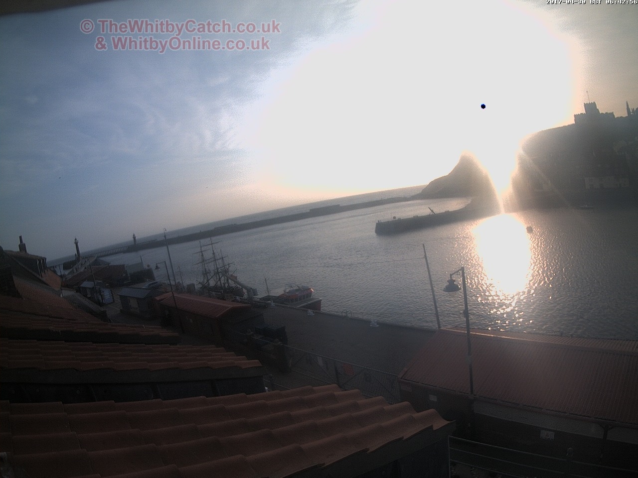 Whitby Sun 30th April 2017 06:43.