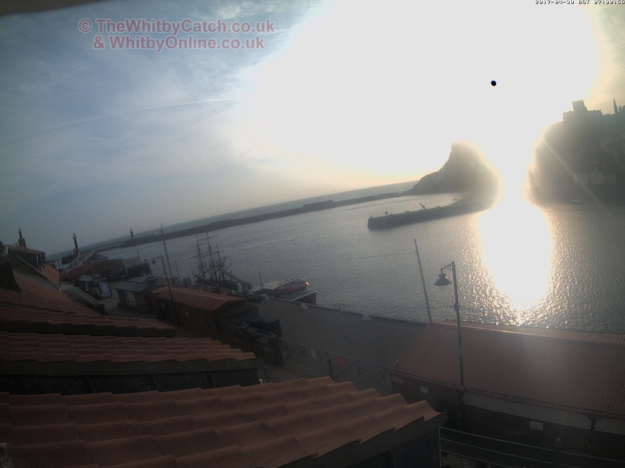 Whitby Sun 30th April 2017 07:01.