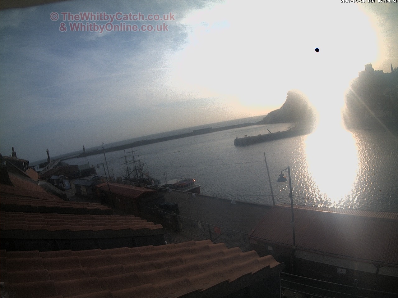 Whitby Sun 30th April 2017 07:05.