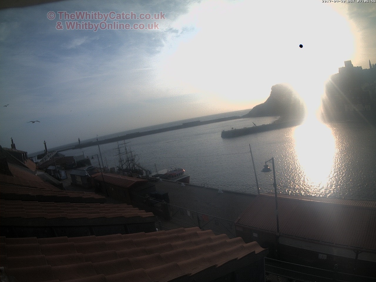 Whitby Sun 30th April 2017 07:07.